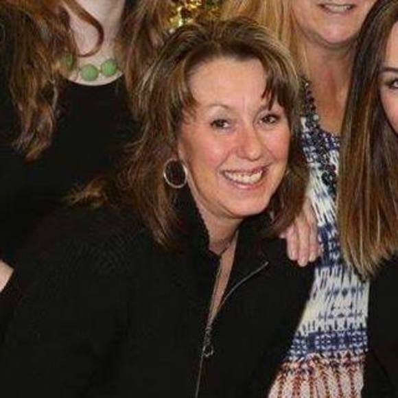 Meet your Posher, Pamela - Picture 1 of 1